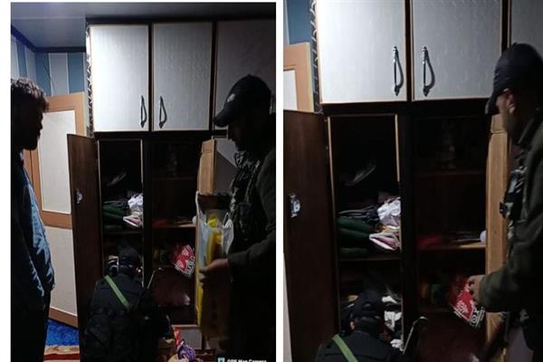  Police Conducts Raid In Jalal Sahib Old Town Baramulla In Connection With Banned Organizations