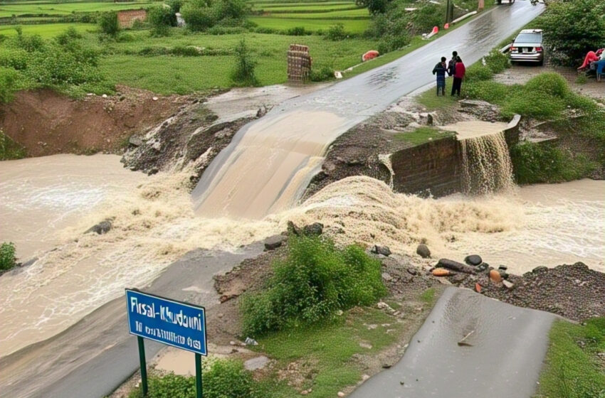  Frisal-Khudwani Road Blocked as Rain Washes Away Diversion in Kulgam