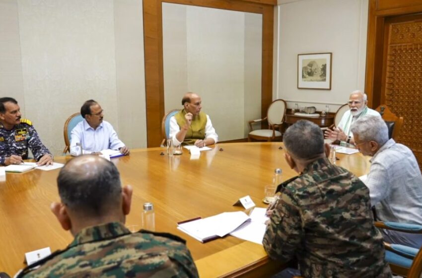  Indo-Pak: PM Modi Chairs High-Level Meeting