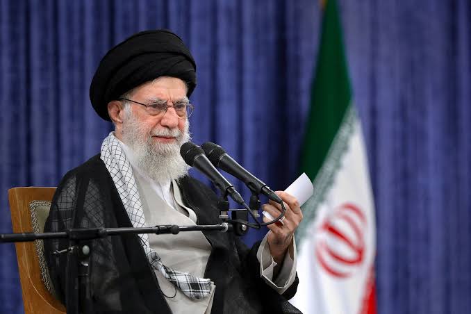  Trump calls Iran’s supreme leader “an easy target” and says US patience is “wearing thin”