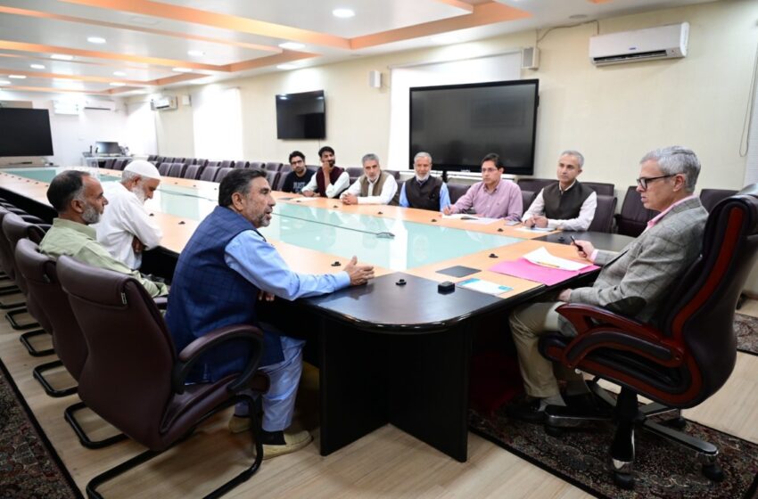  CM Omar Abdullah takes serious view of misbranded machine-made carpets Stresses on protection of Kashmiri Handmade Carpets