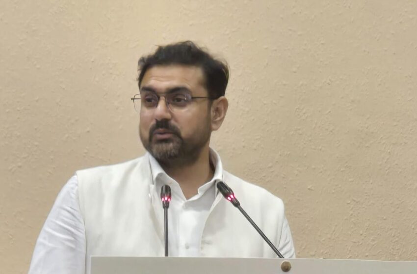  Satish Sharma advocates digital empowerment, youth led entrepreneurship at FTII Traders Conclave 2025